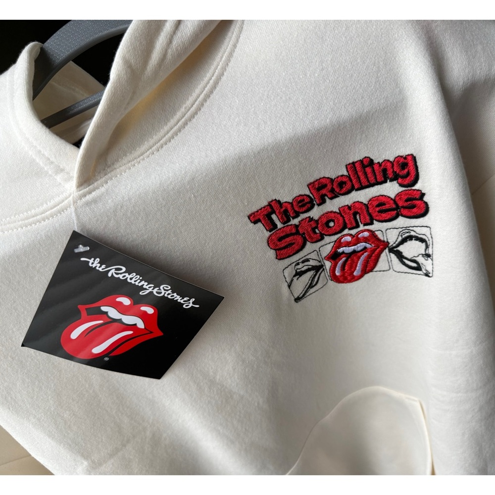 . The Rolling Stones Women’s/Men’s Cream Tongue Graphic Long Sleeve Hoodie - Picture 5 of 8